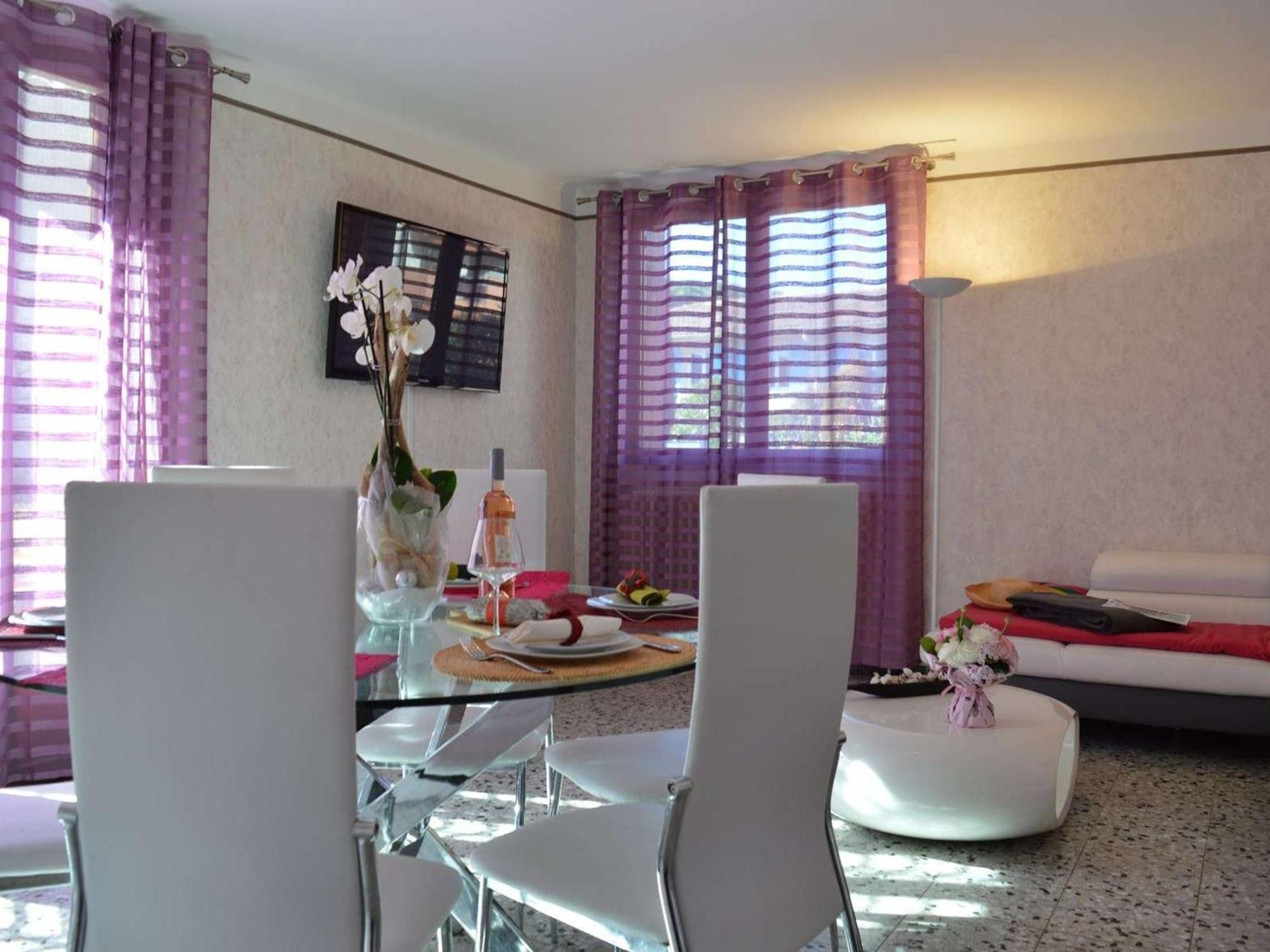 Maison 4 Pieces Avec Terrasse, Climatisation Et Parking - Proche A - Fr-1-226a-48 Ferienhaus
